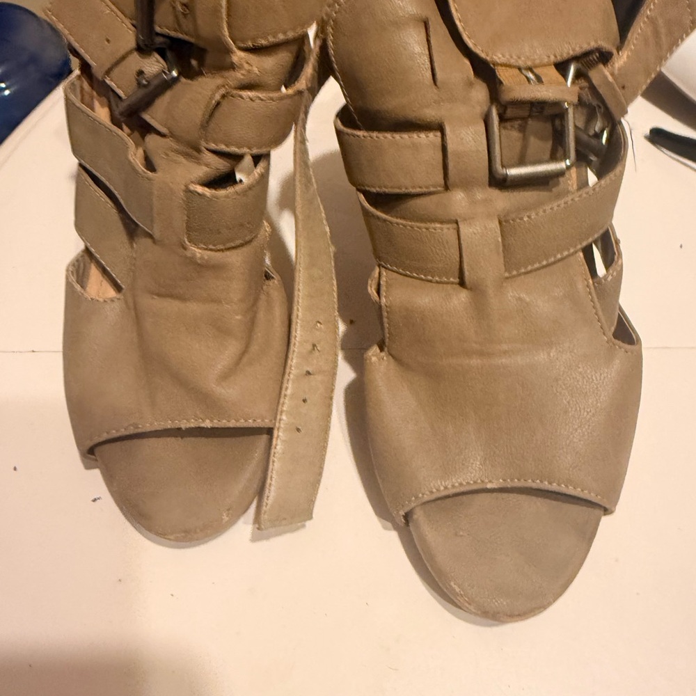 Tan Women's Sandals